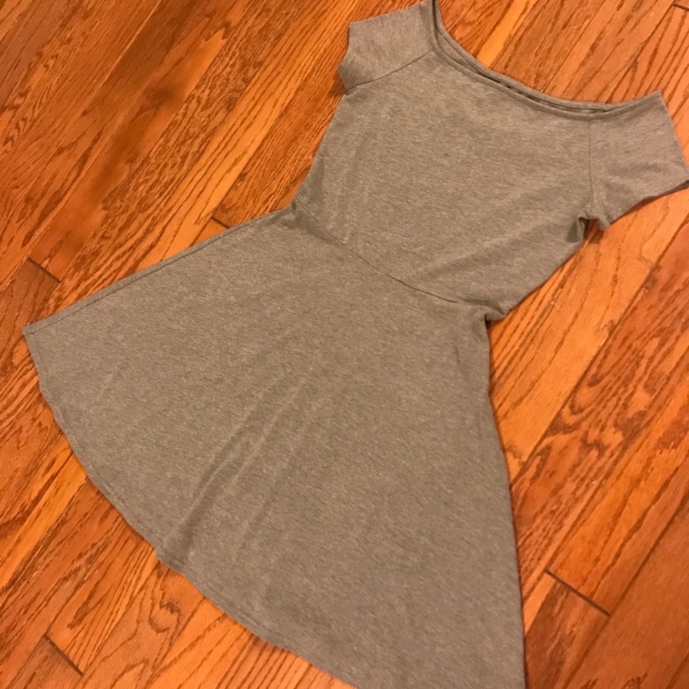 💥Price Reduced!💥 Victoria’s Secret Grey Sundress